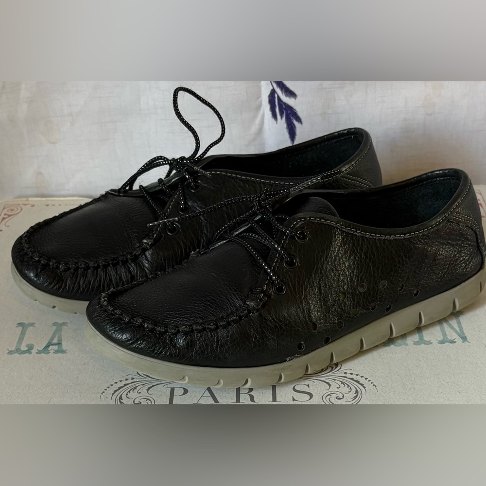 SAS women’s Black Leather Casual Shoes